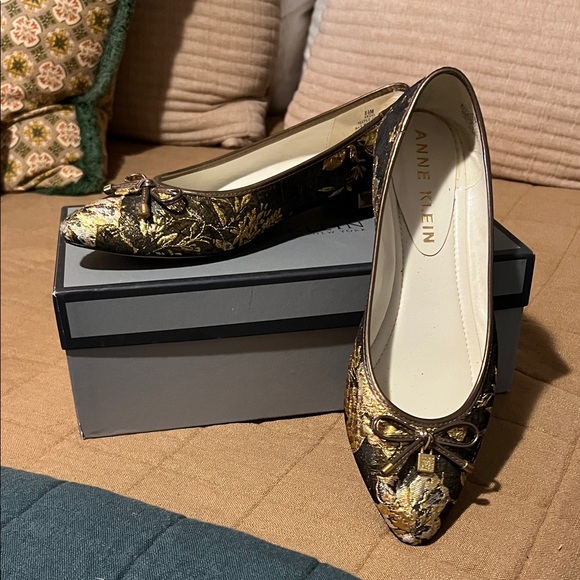 Anne Klein Shoes - Anne Klein Ovi Flats Gold Brown Metallic Brocade Fabric